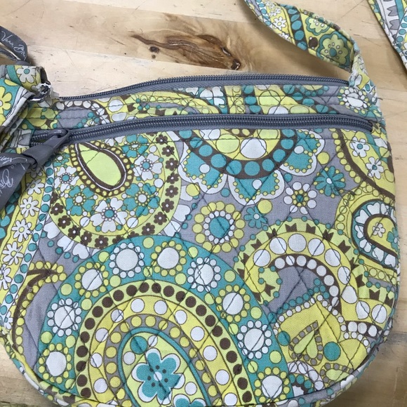Vera Bradley side bag - Picture 3 of 5